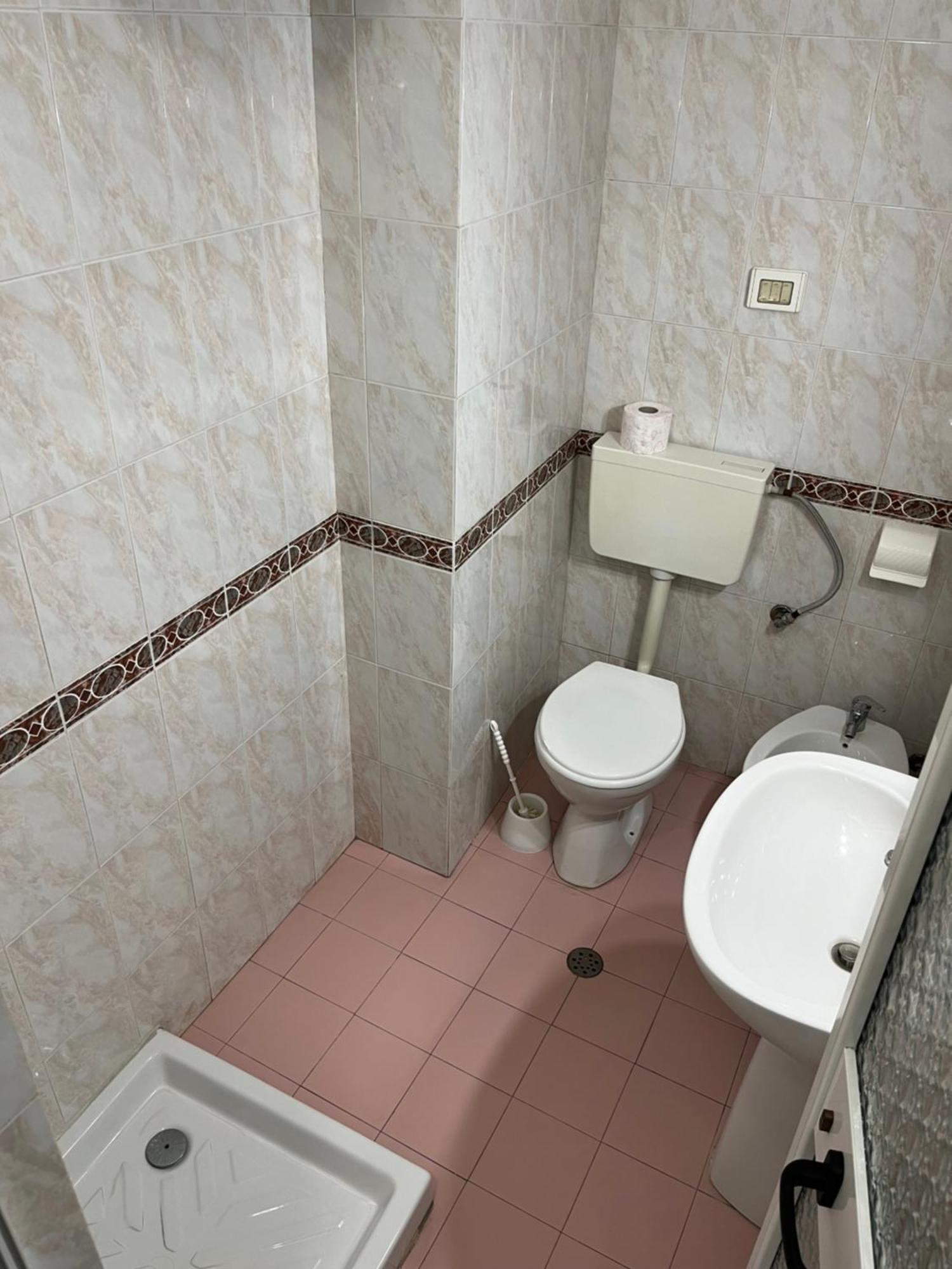 ~Villa Gloria~ Durres Bagian luar foto
